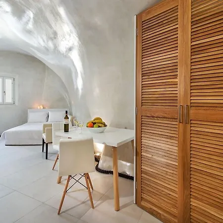 Spilies By Thireas Apartment